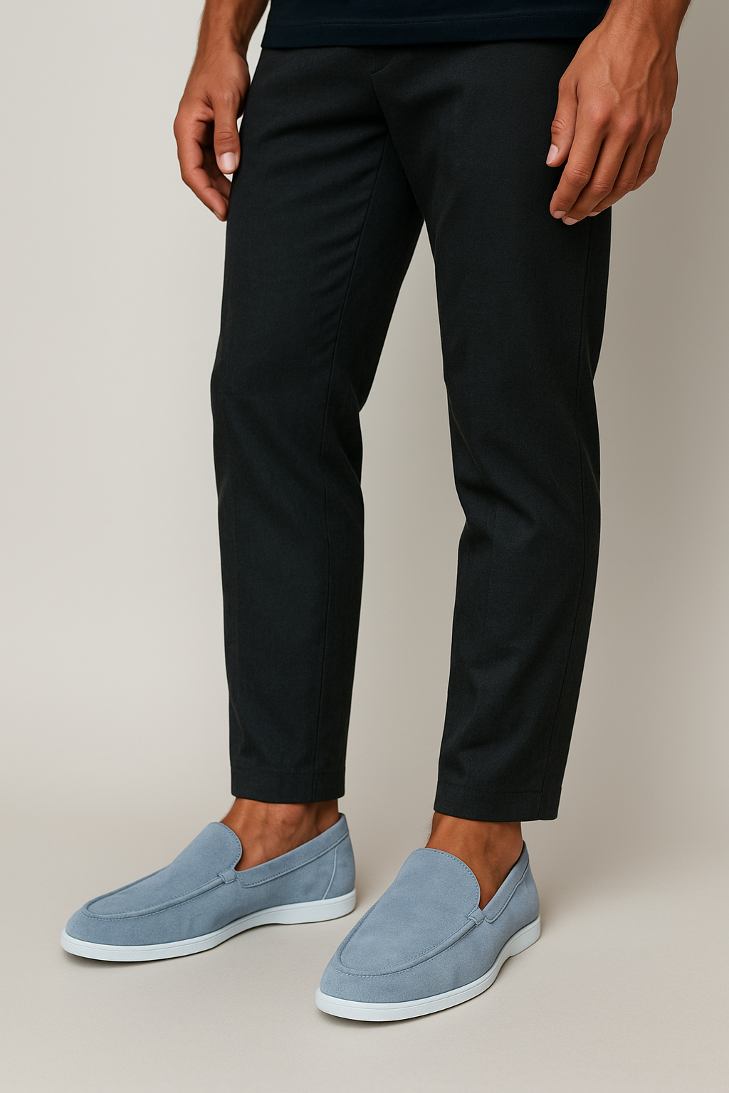 Elegant suède loafers