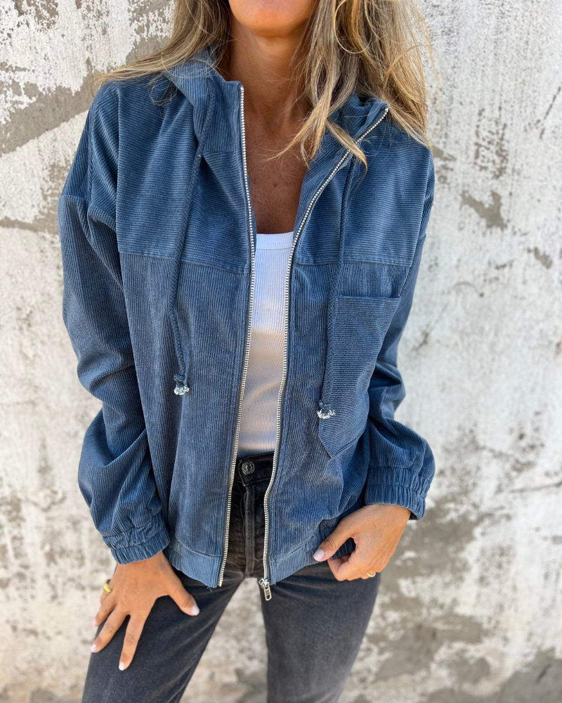 ISABELLA – Sleek Velvet Jacket