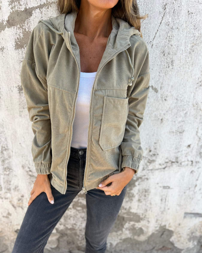 ISABELLA – Sleek Velvet Jacket